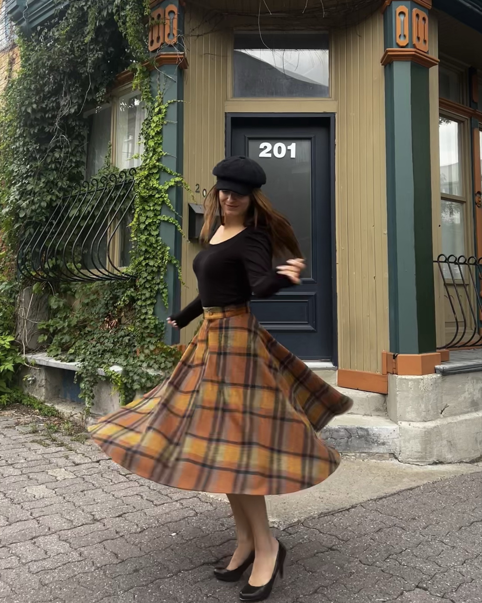 Orange and black 🍂🖤

#LTKautumn #LTKcanada #LTKwinter