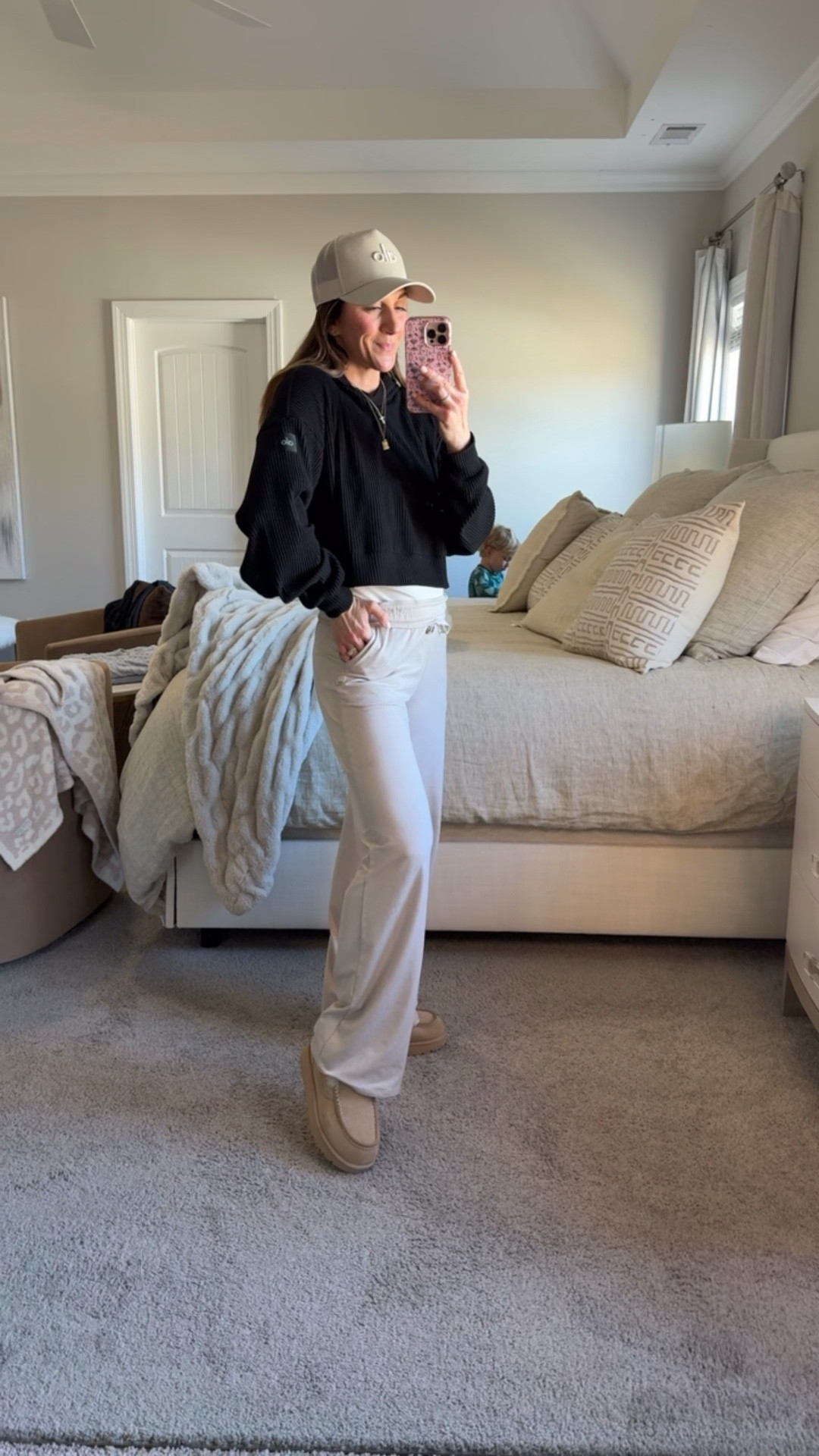 Pullover: cropped from Alo. Size medium 
Tank is Amazon hnxerneath-exact is sold out, linked similar 
Pants: Vuori wide leg high waisted pant. TTS-wearing a small, regular length and in 5’4
Shoes are Ugg platform slippers

Linked necklaces and loopy case too (code: watsonansley10 for 10% off!)

Vuori | Alo yoga | tank | pullover | ribbe | hoodie | cropped | pants | yoga pants | Uggs | comfy | cozy | daily | sahm | mom | athletic | athleisure | fit | fitness | style | active | trucker hat 



#LTKActive #LTKmomlife #LTKootd
