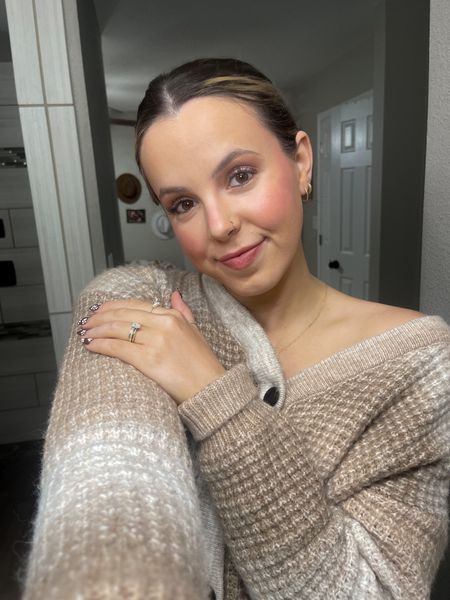 Makeup by PinkLily 

Cardigan: Sonoma at Kohls. LOVEEEE this sweater and have it in two grey too. 

Lipstick: Mac velvet teddy 

#LTKfindsunder50 #LTKbeauty #LTKstyletip
