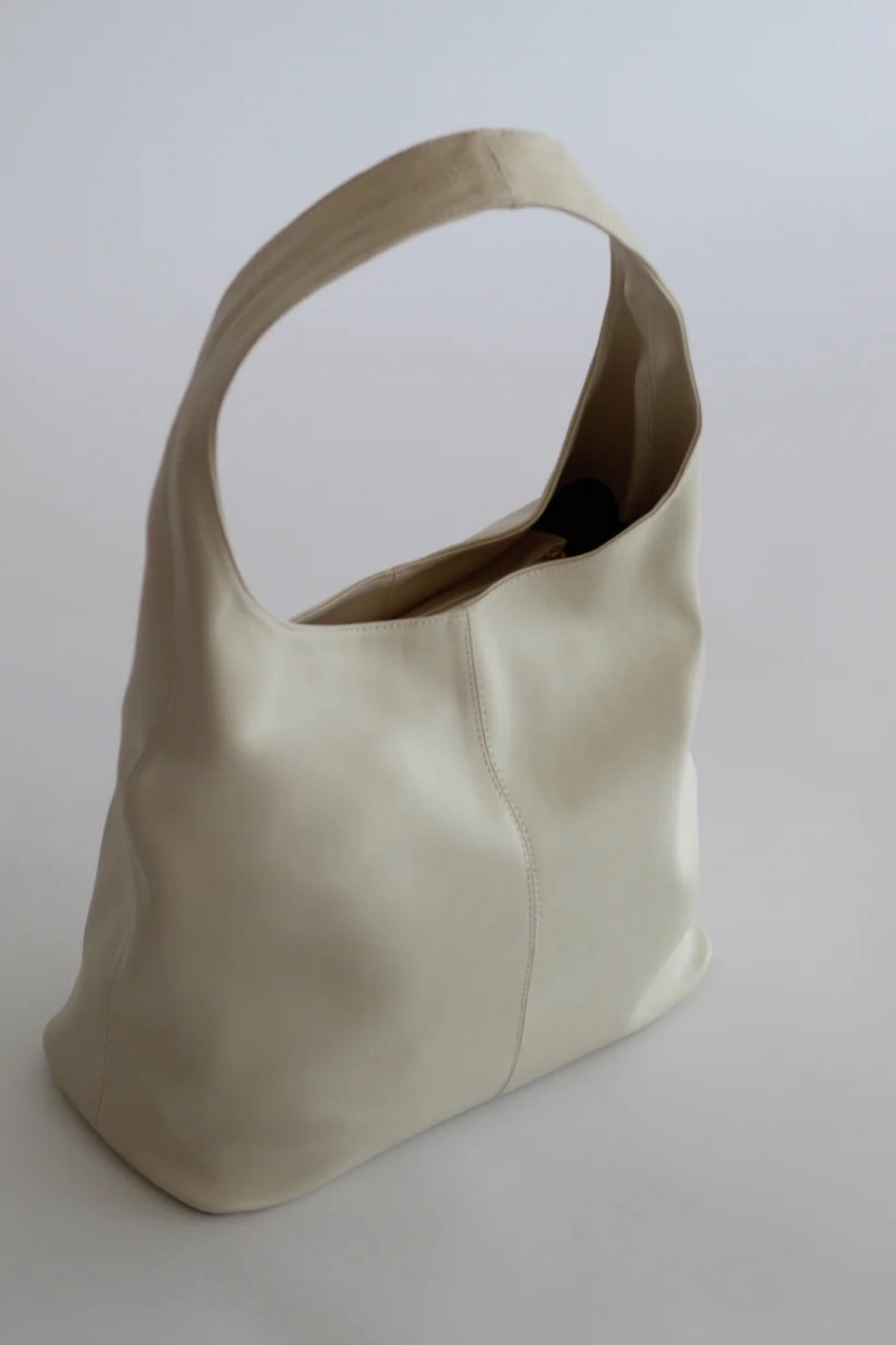Original bag is from Narla - linked a similar option from Revolve 🤍 

#LTKSeasonal #LTKGiftGuide #LTKstyletip