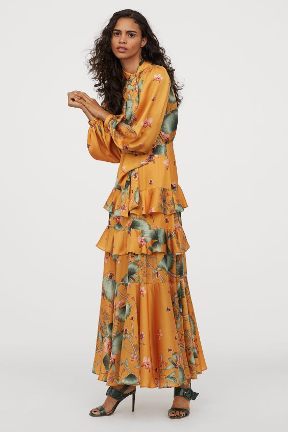 Long dress with a scarf collar | H&M (UK, MY, IN, SG, PH, TW, HK)