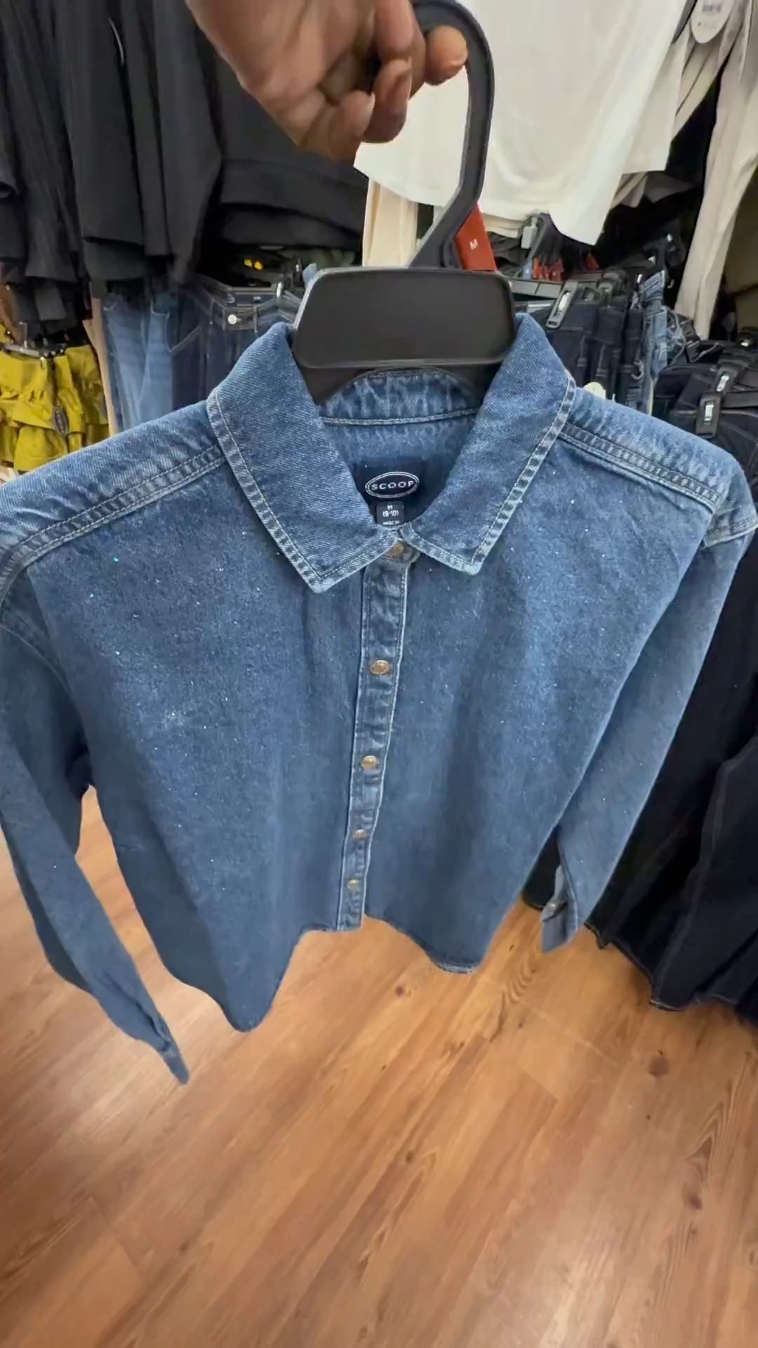 For a chic and casual look this holiday season, a touch of sparkle is all you need!
#walmart #holidaylook

#LTKSaleAlert #LTKHoliday #LTKFindsUnder50