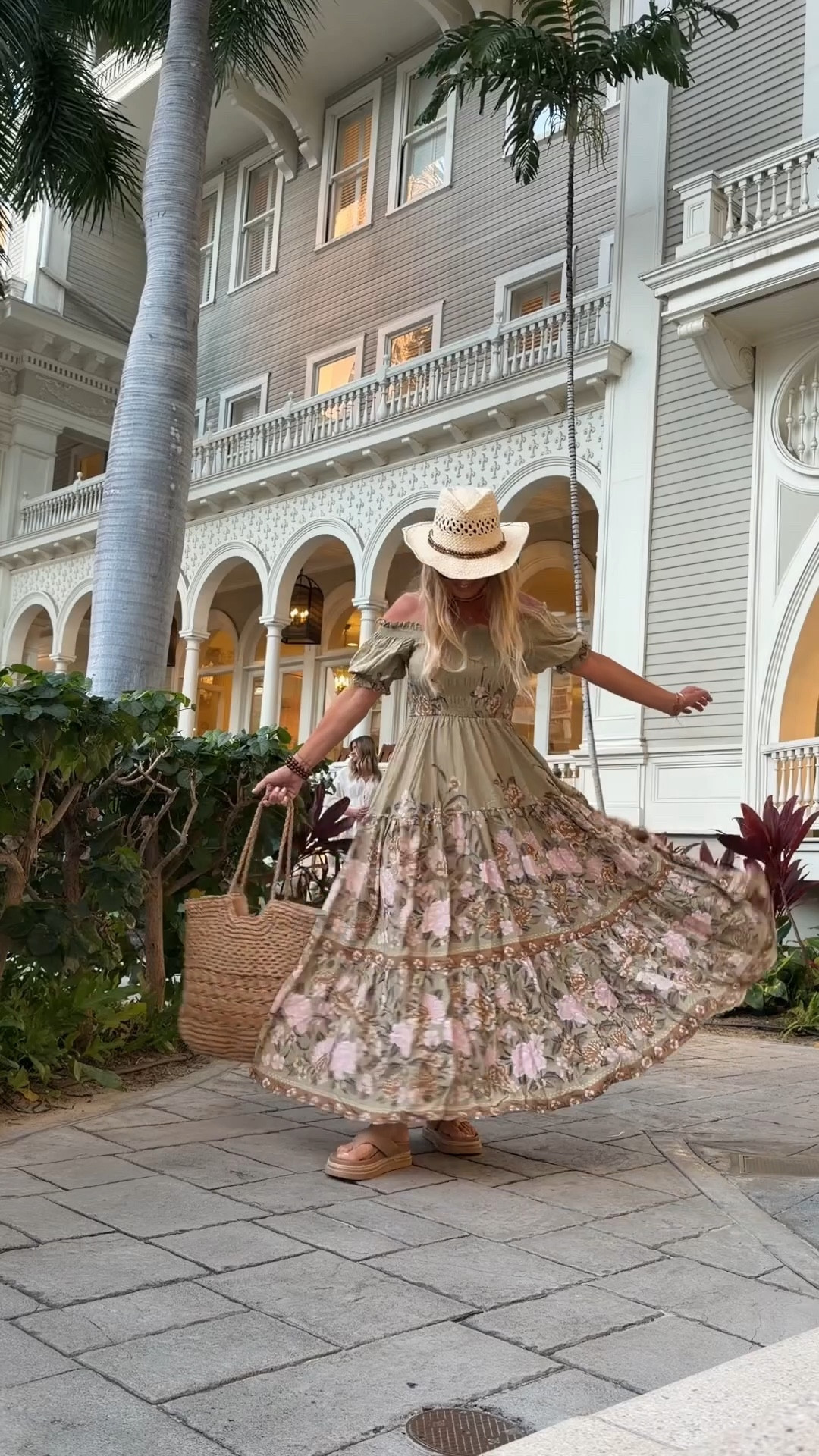 Perfect dress for Easter! Use MONICABLONDEBEACHSC15 for 15% off on Salty Crush 

#LTKSpringSale #LTKU #LTKootd