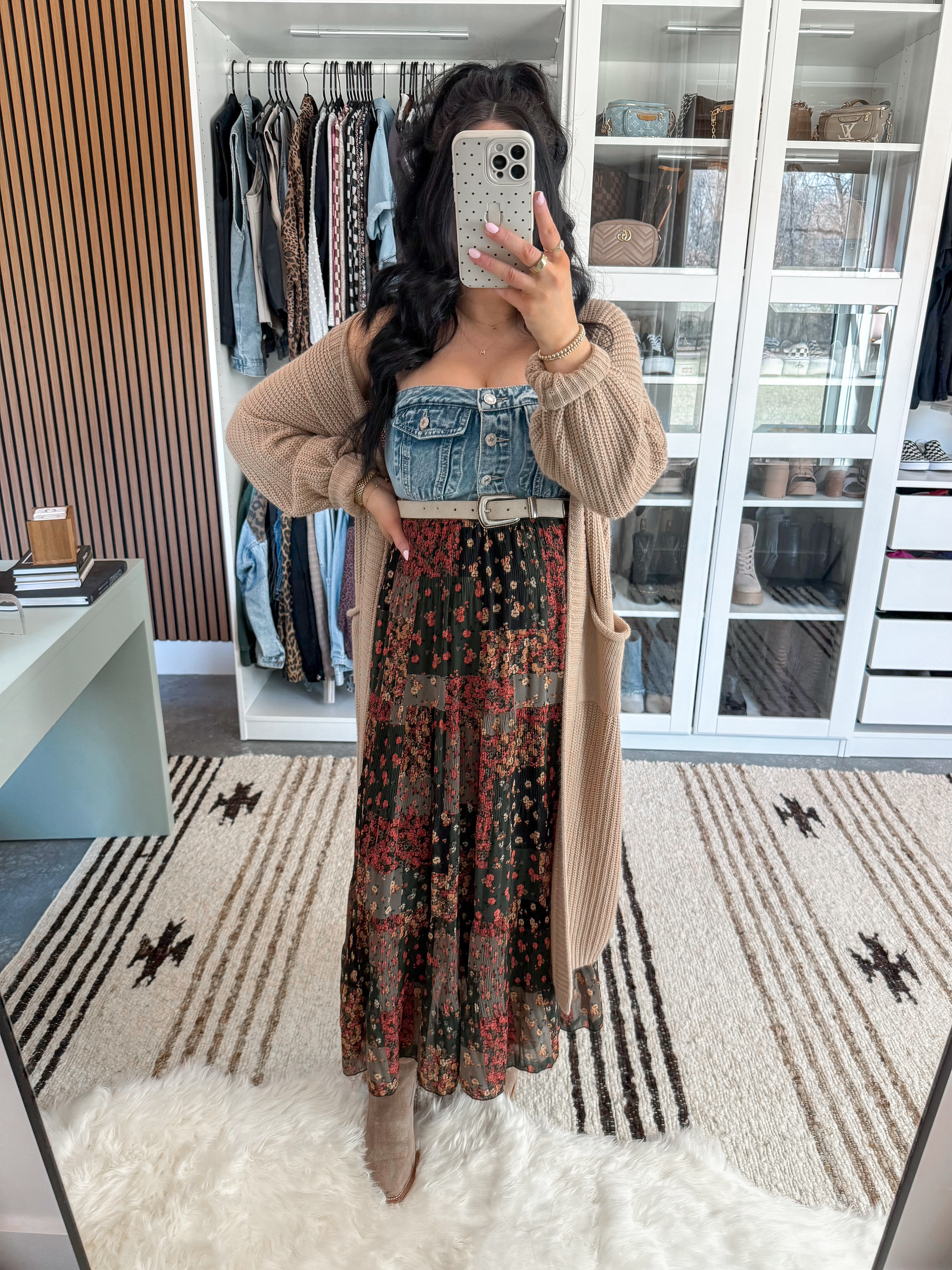 Bump Friendly Western Outfit 🤍

Denim Top - medium
Cardigan - small (khaki color)
Skirt - small (flower 231 color)
Belt - small

*Linked an alternative belt option since mine seems to be sold out right now!

This patchwork skirt is perfect for all of my expecting (or not expecting!) girls 👏🏼 I love it with this denim button up tube top, this neutral duster cardigan, a simple belt & my favorite Tecovas cowgirl boots!

 

 

#LTKootd #LTKBump