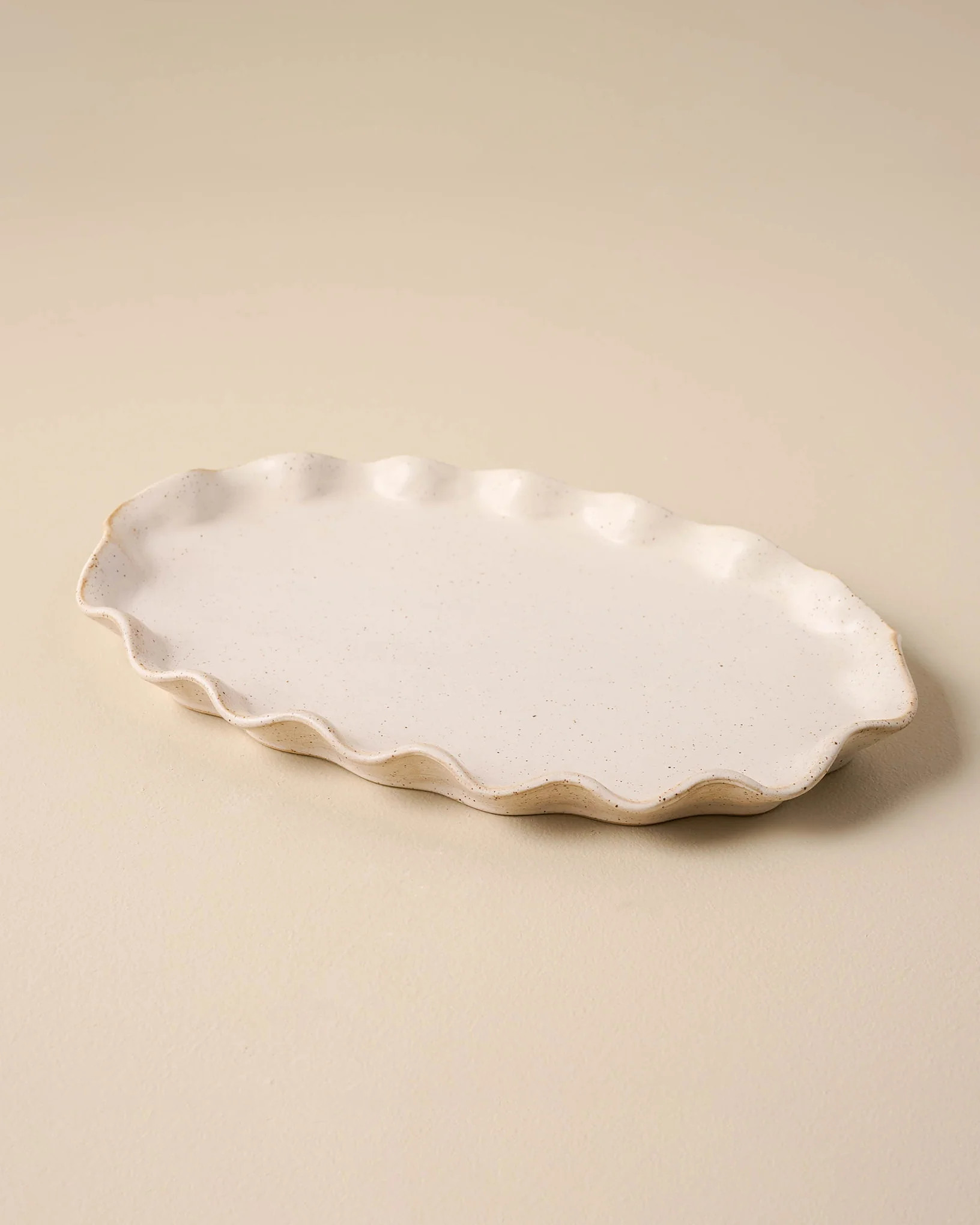 Ceramic Ruffled Tray | Magnolia