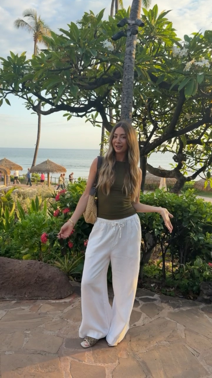 Maui outfit 🌺

#LTKootd #LTKTravel #LTKSeasonal