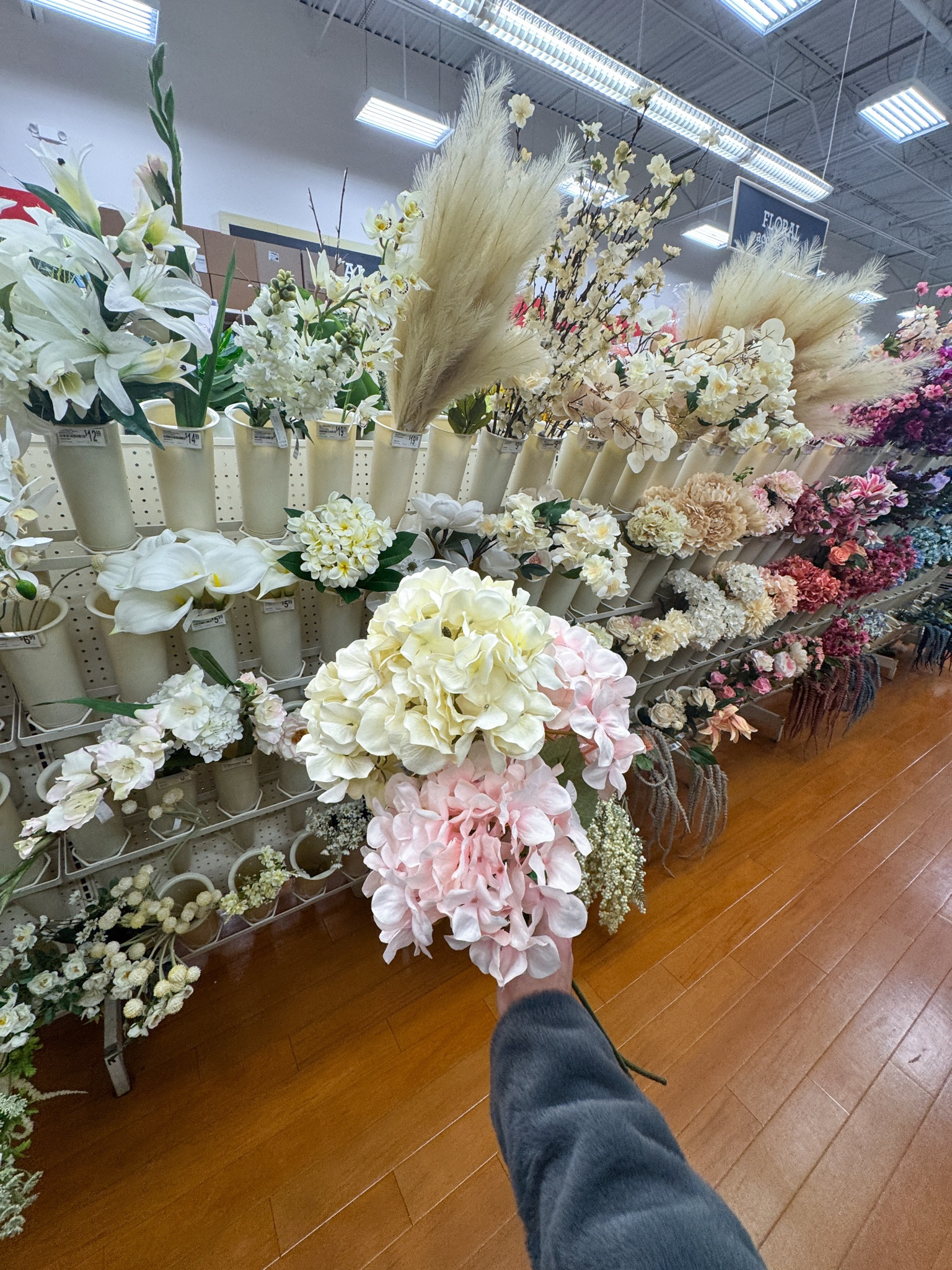 Spring season decor 🌷

#LTKSeasonal #LTKStyleTip #LTKHome