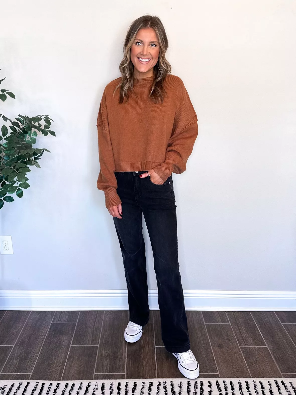 brown sweatshirt outfit women