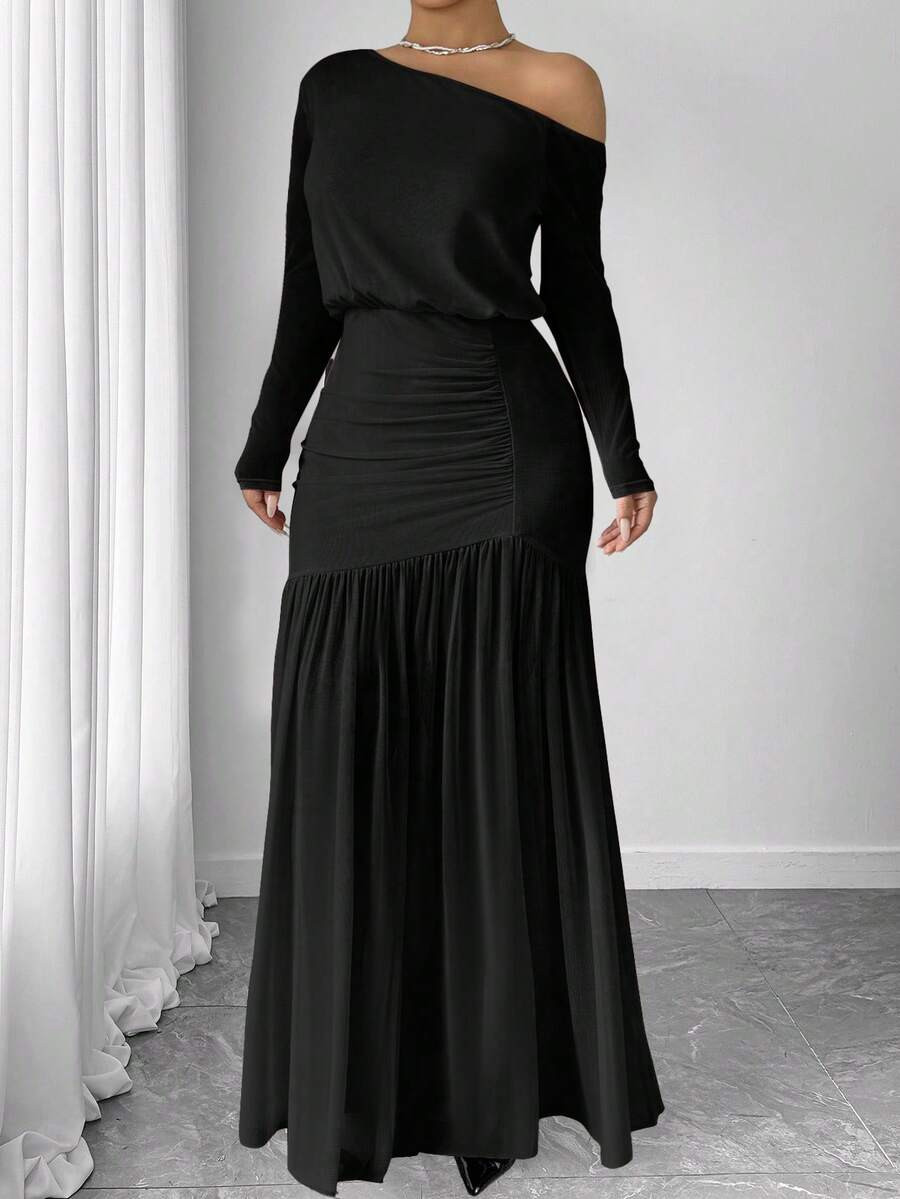 Elenzga Plus Size Fashionable Party Solid Color Asymmetric Neck Dress | SHEIN