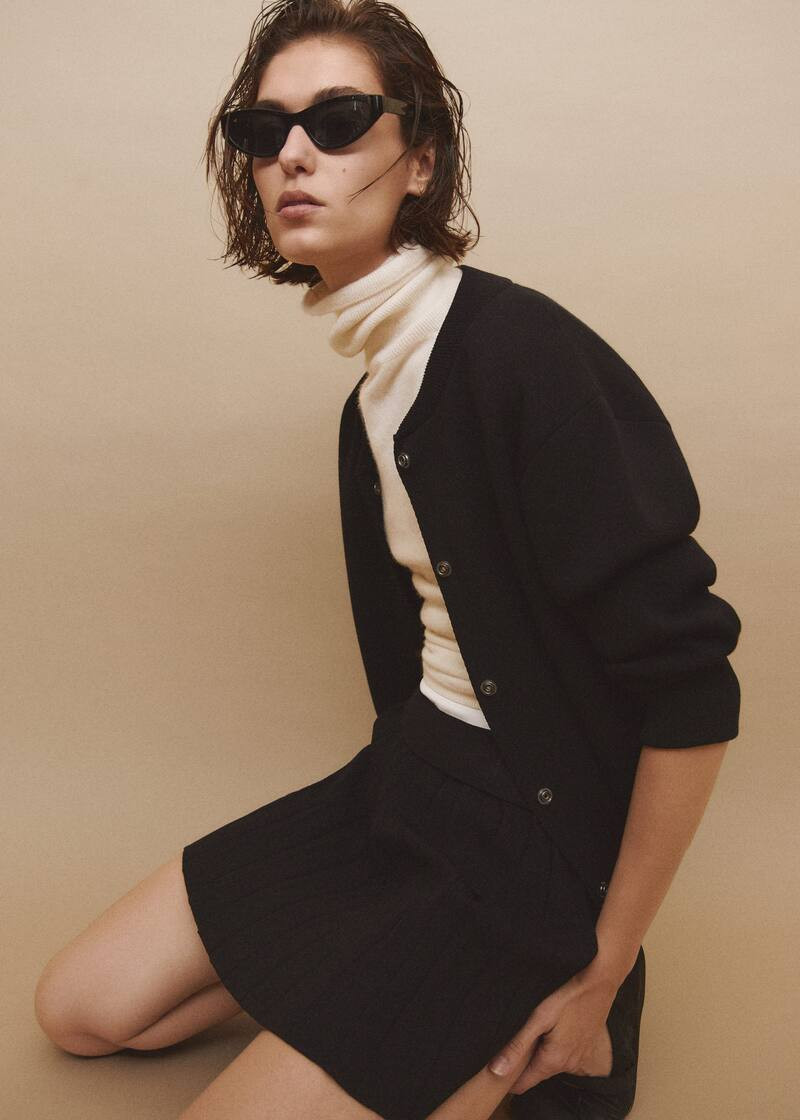 Minijupe plissée maille -  Femme | Mango France | MANGO (FR)