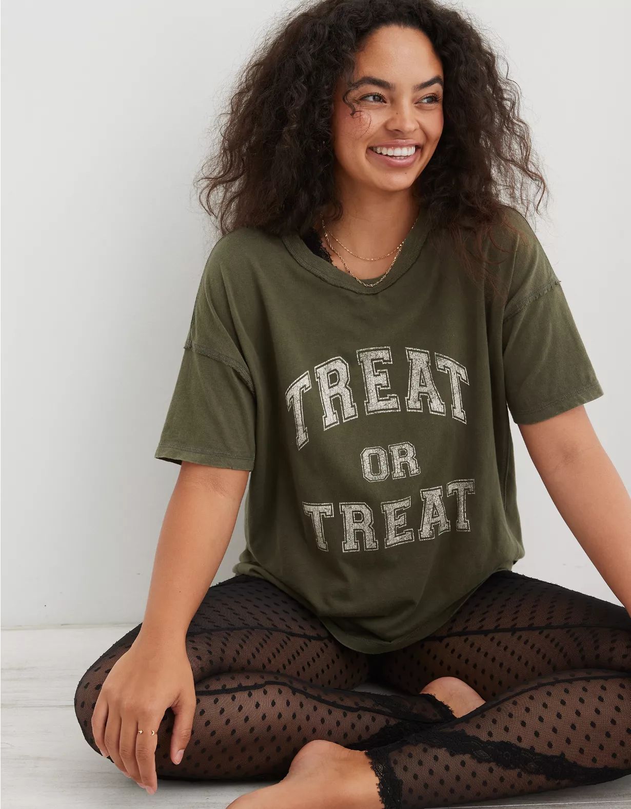 Aerie Crewneck Graphic Oversized Boyfriend T-Shirt | American Eagle Outfitters (US & CA)