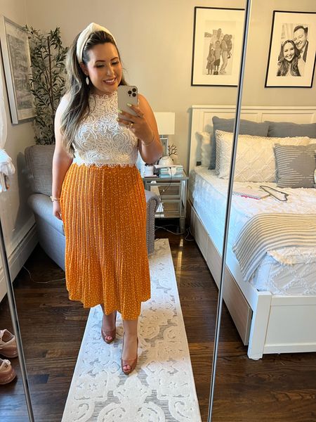 Make sure you size down in this skirt it runs big! But it has pockets and it’s too cute love the mustard color. 

#LTKFind #LTKunder50 #LTKstyletip