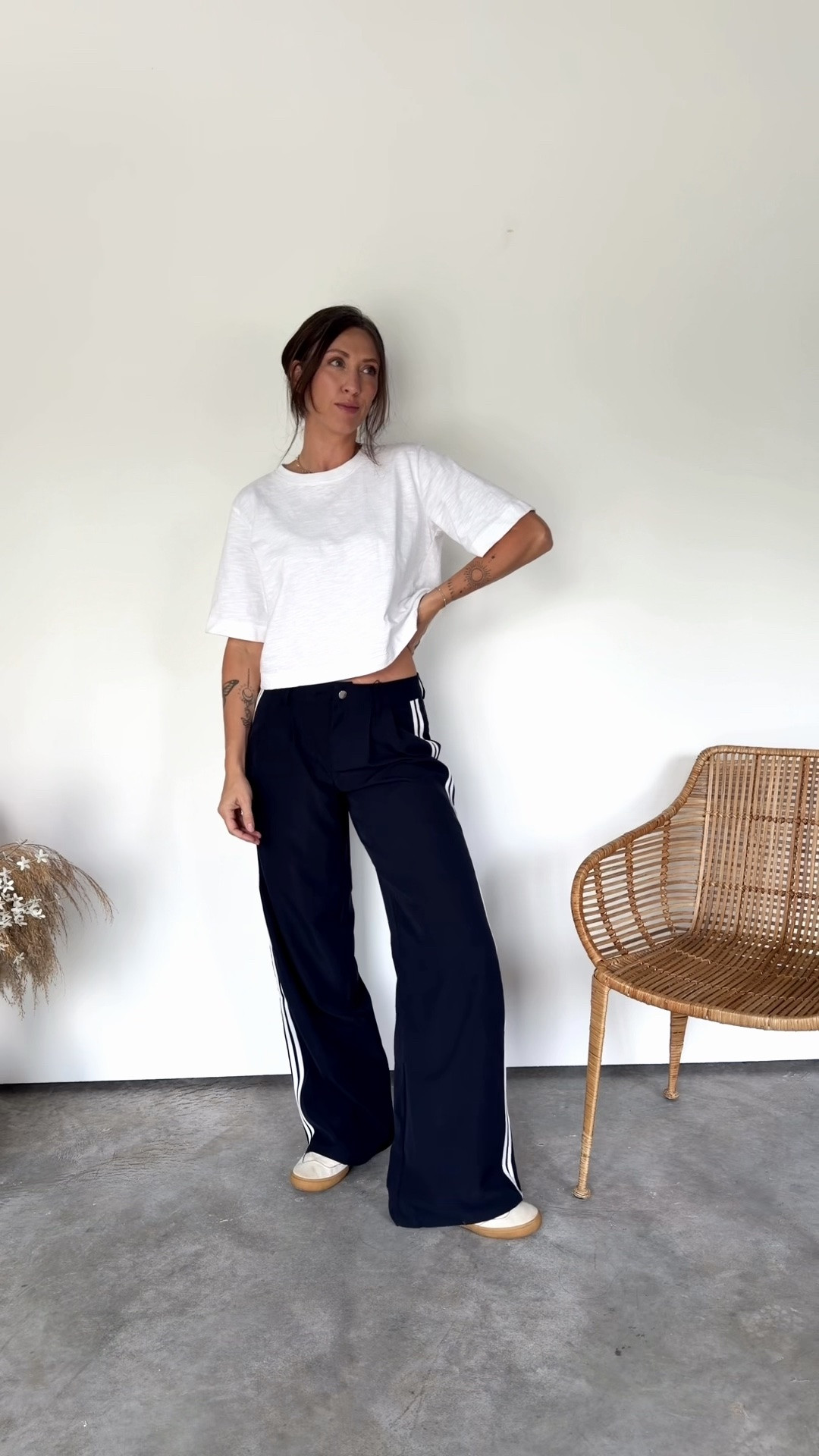 Wearing the small pants

#LTKSaleAlert #LTKOver40 #LTKSeasonal