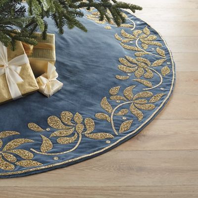 Moonlit Merriment Tree Skirt | Frontgate