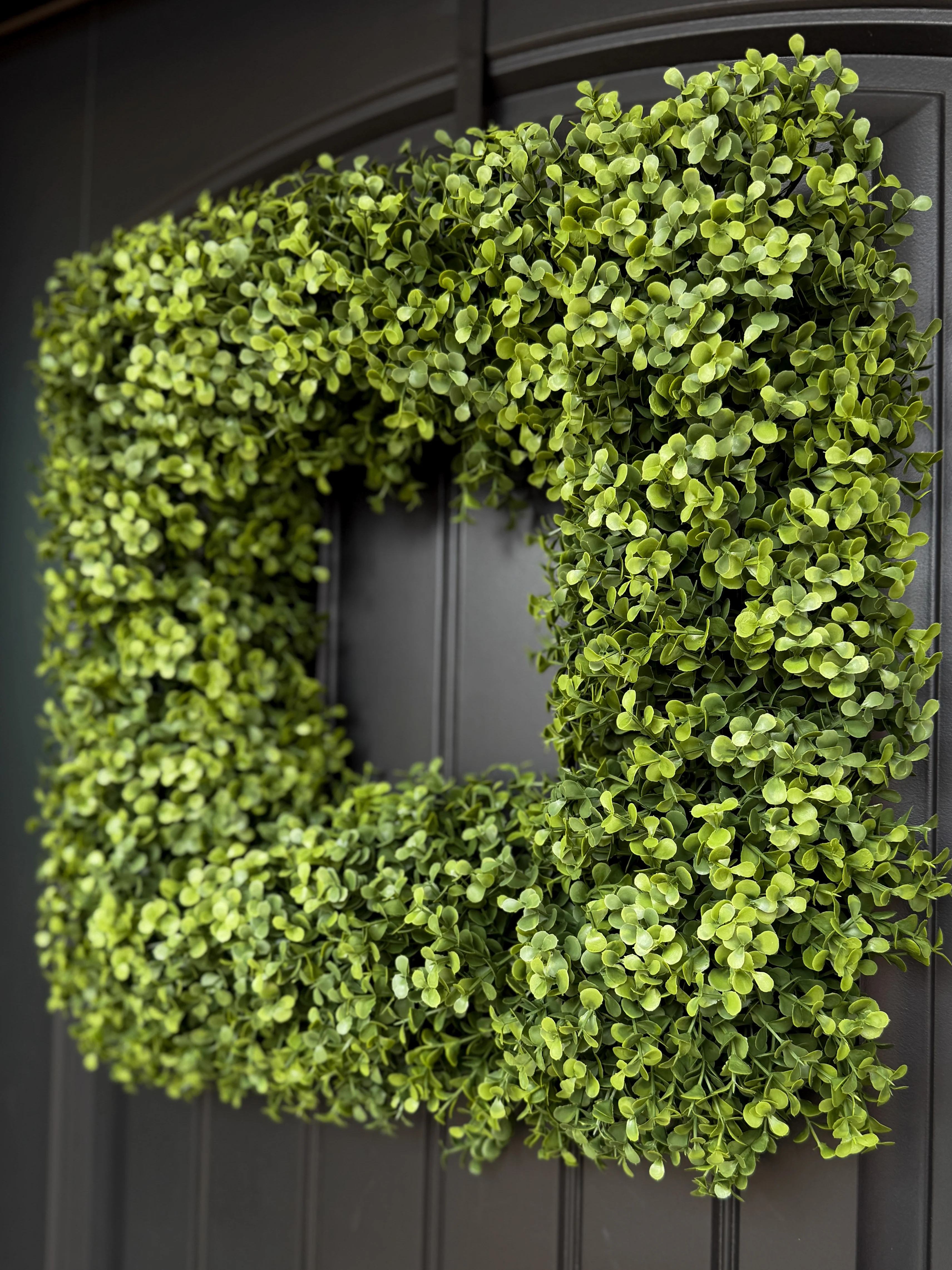 Turnberry Square Boxwood Wreath | House of Turnberry