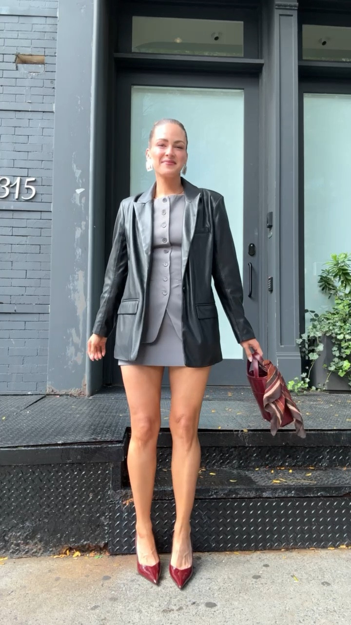 OOTN - night 1 in NYC 🤍
Set & blazer size small / shoes TTS



#LTKStyleTip #LTKShoeCrush #LTKNYFW