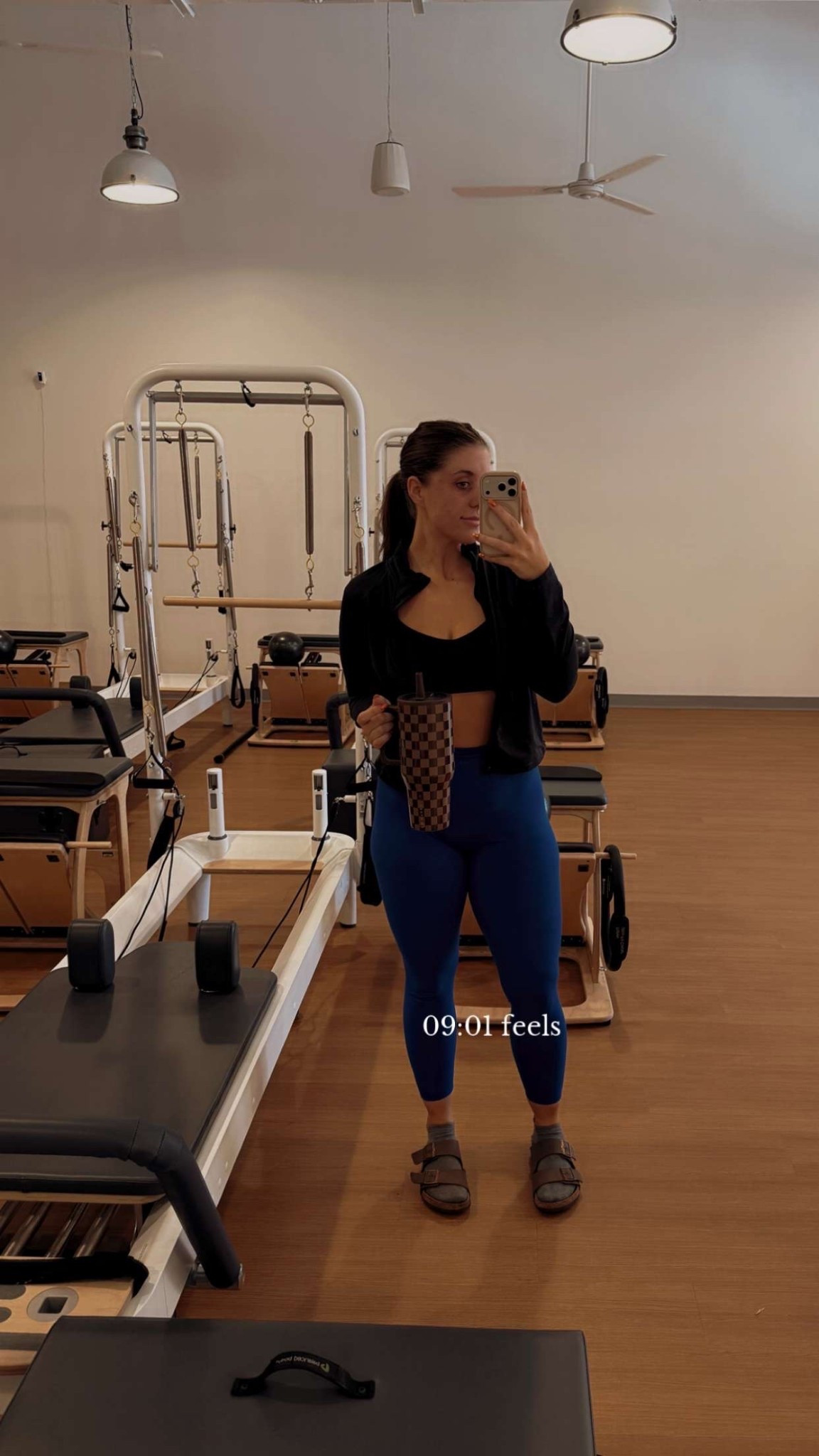 Monday morning reformer #pilates 