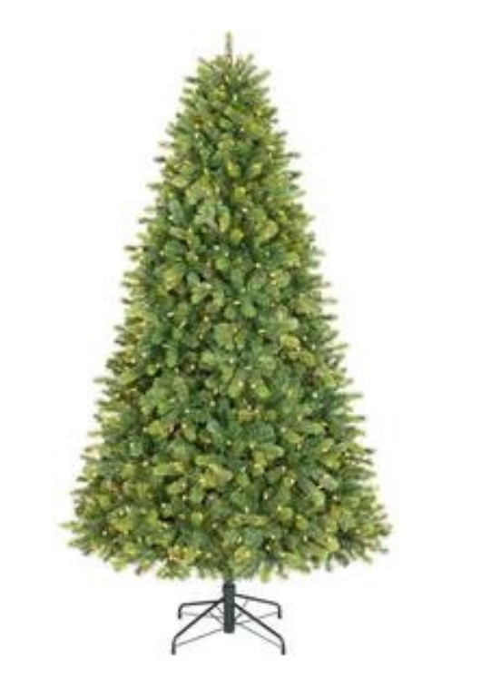 $150 , 7.5 ft pre-lit spruce Christmas tree; there’s also a 9ft style for $300


#homedepot #christmas #christmasdecor #christmastree 

#LTKHoliday #LTKHome