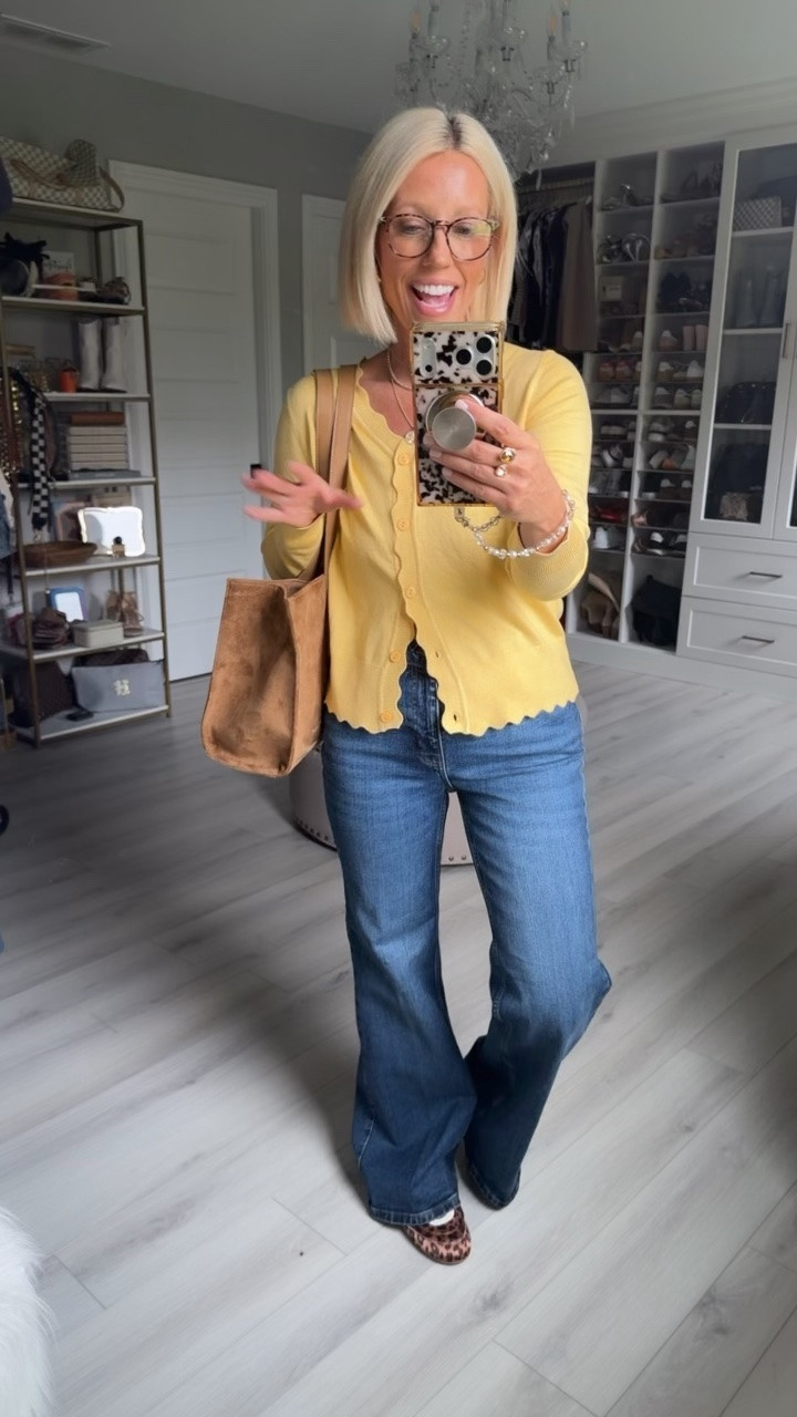 Top small
Jeans size 4

#LTKSaleAlert #LTKootd #LTKmomlife