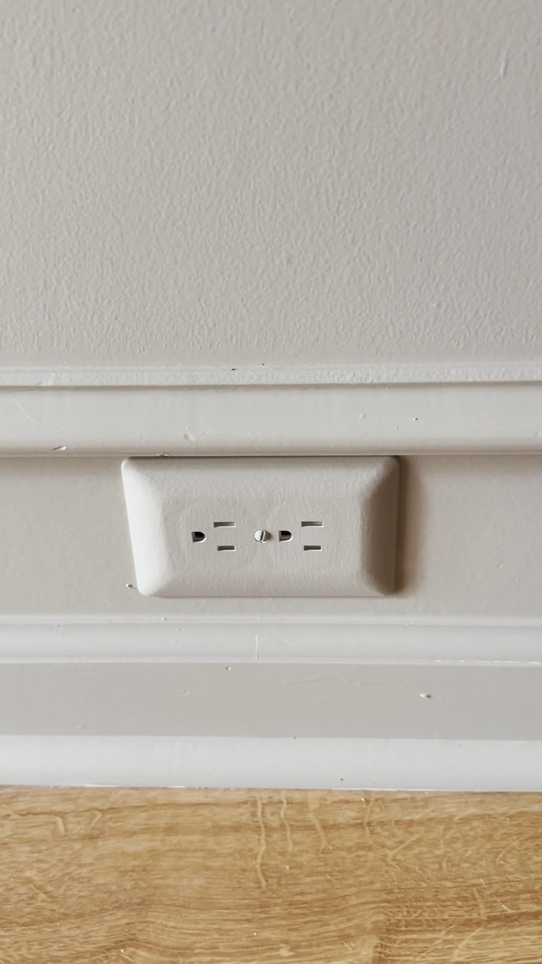 Decorator Style Duplex Cover-Up Wall Plate, White, 5-Pack, paintable outlet cover

#LTKHome #LTKVideo