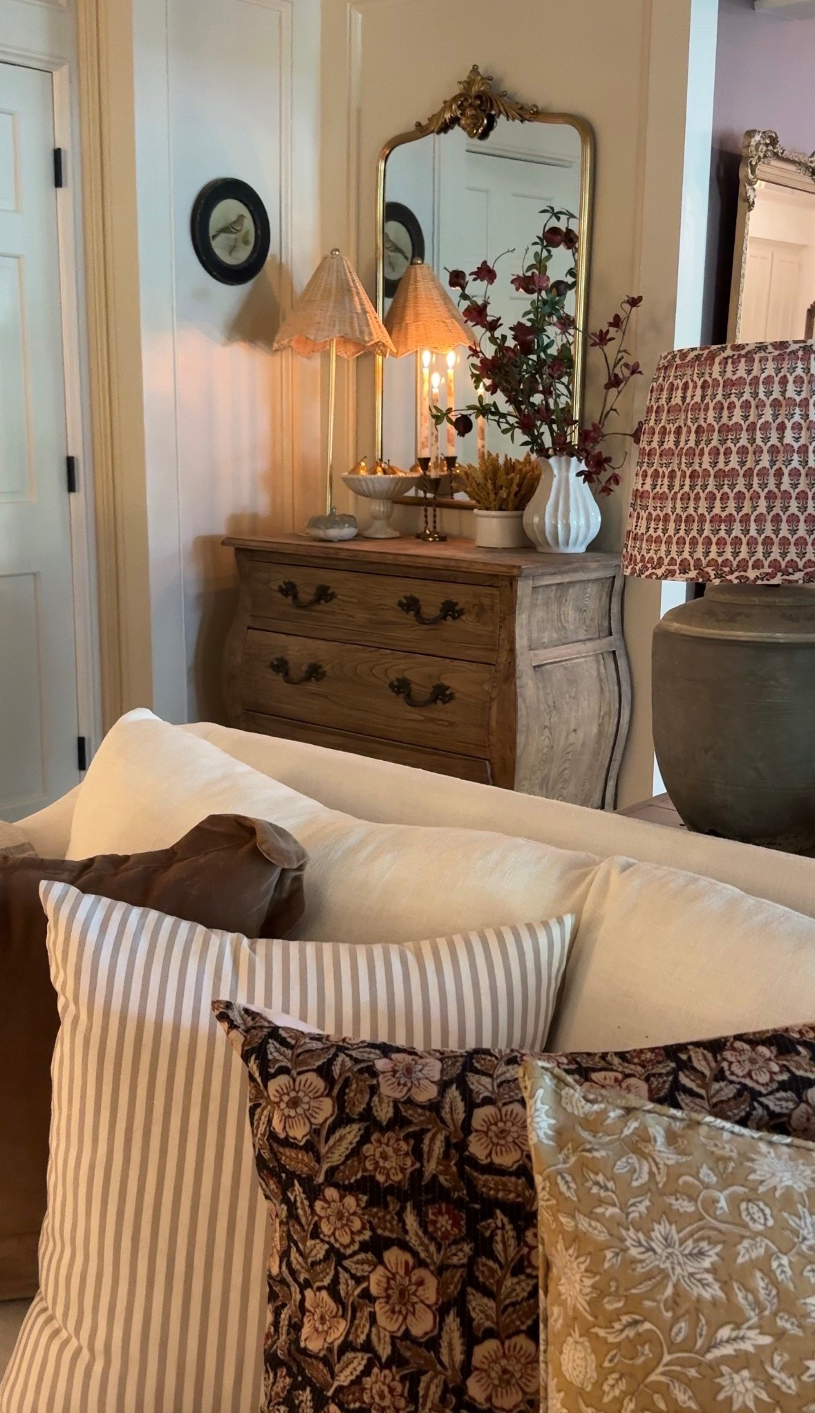 Cozy little corner… fall pillows, pillow covers, custom pillow, scallop pillow, cream vase, mirror

#LTKSeasonal #LTKHome #LTKSaleAlert