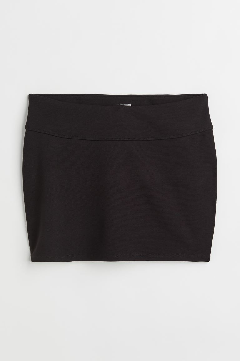 Mini skirt | H&M (UK, MY, IN, SG, PH, TW, HK)