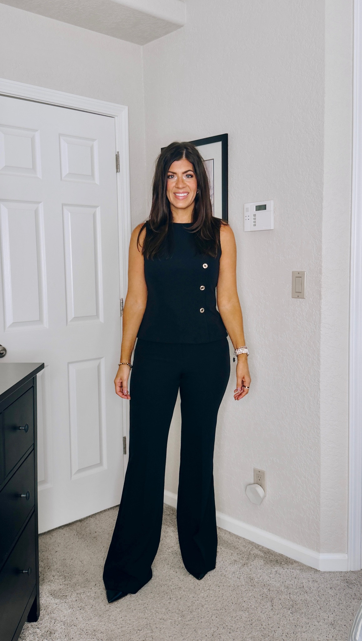 In a medium top and 10 long flare trouser

#LTKSaleAlert #LTKMidsize #LTKWorkwear
