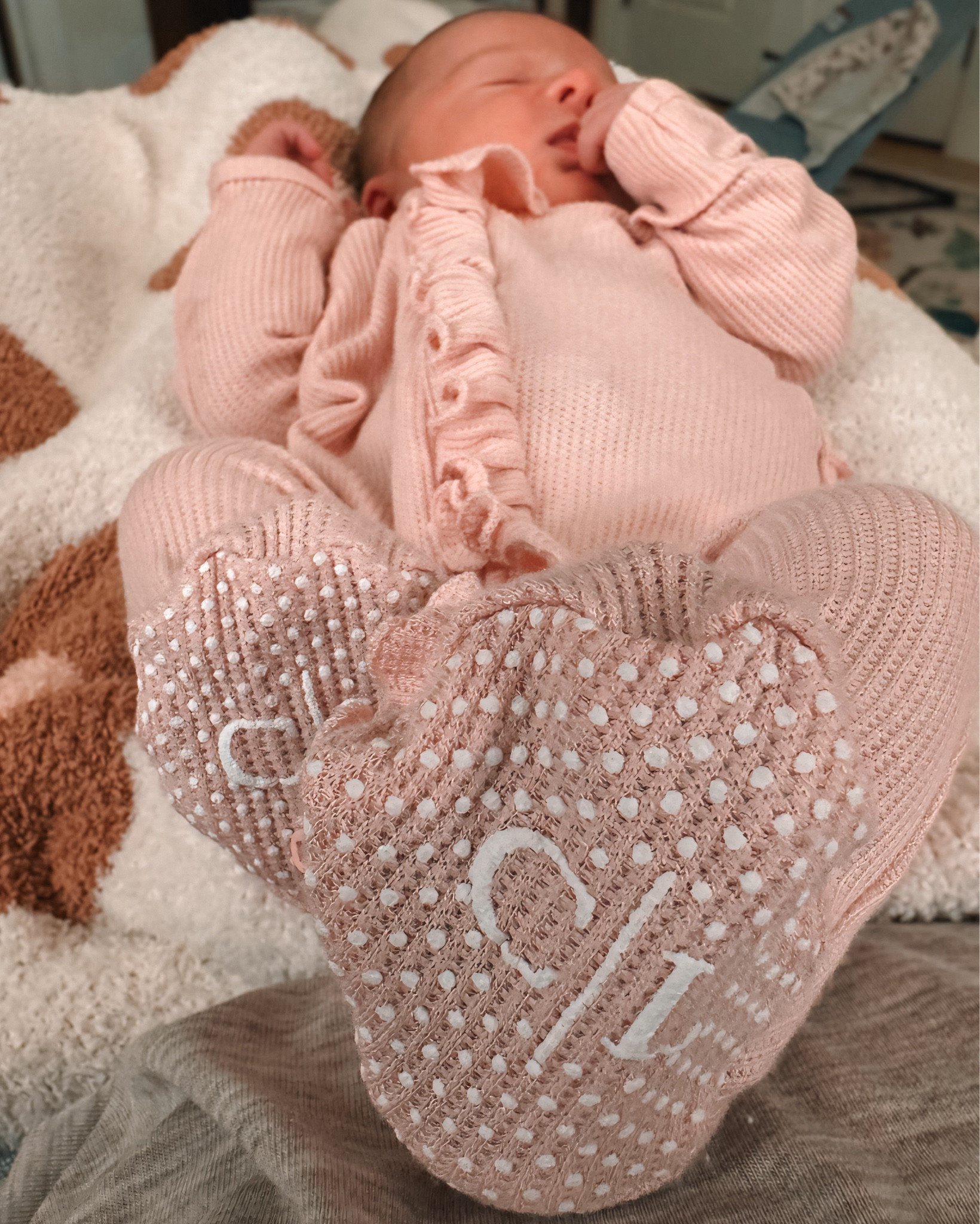 One of our favorite onesie footies since bringing Vivi home! It is super soft and we love the double zipper feature to make changing diapers easier and more comfortable for her! Use code CHAE to save 20% site wide 🫶🏼

Caden Lane, blush pink onesie, newborn clothing, blush pink ruffle bottom footie 

#LTKBaby #LTKFindsUnder50