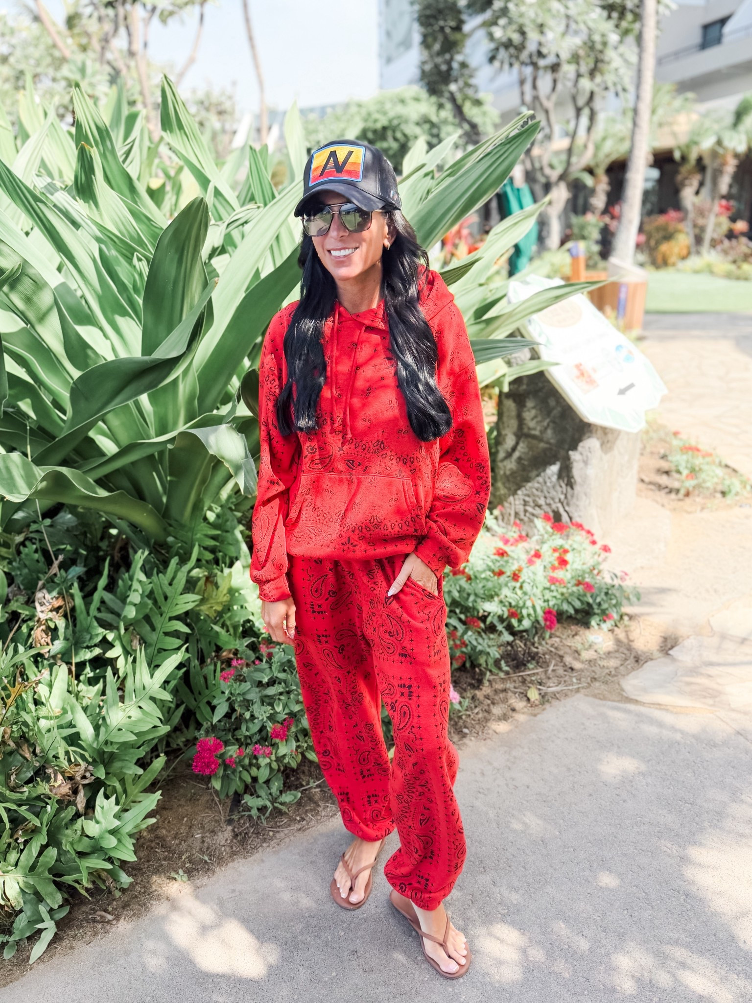 The most comfy sweat set!
I wear a medium for an oversized fit

#LTKmomlife #LTKootd #LTKActive