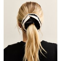 Black Large Contrast Trim Edge Scrunchie New Look | New Look (UK)