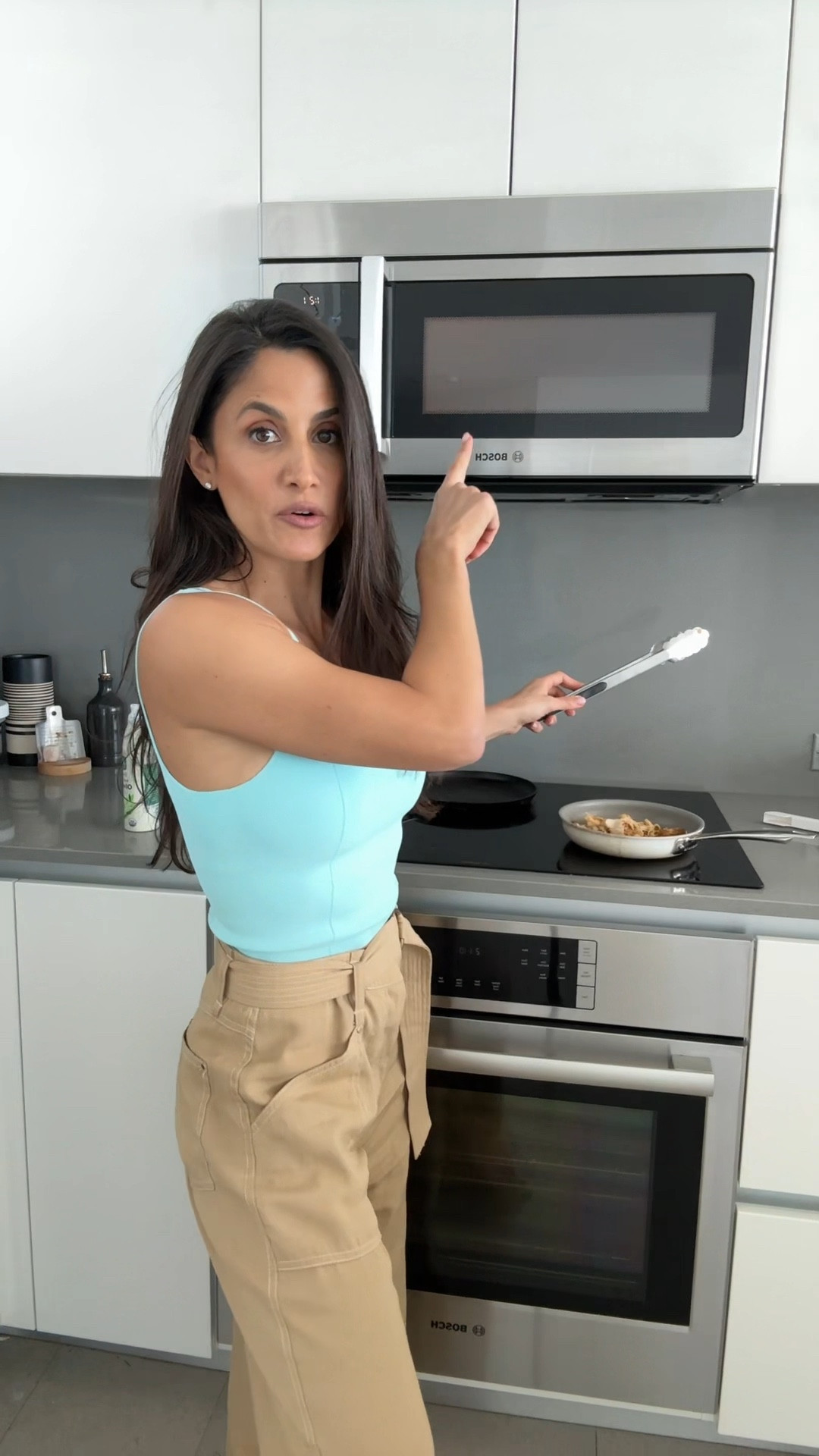 not only is this salad🥗 I high demand but so are these pants: a belted trouser relaxed fit pant that’s easy to dress up or down & wont break the bank💰

#LTKfindsunder50 #LTKstyletip #LTKVideo