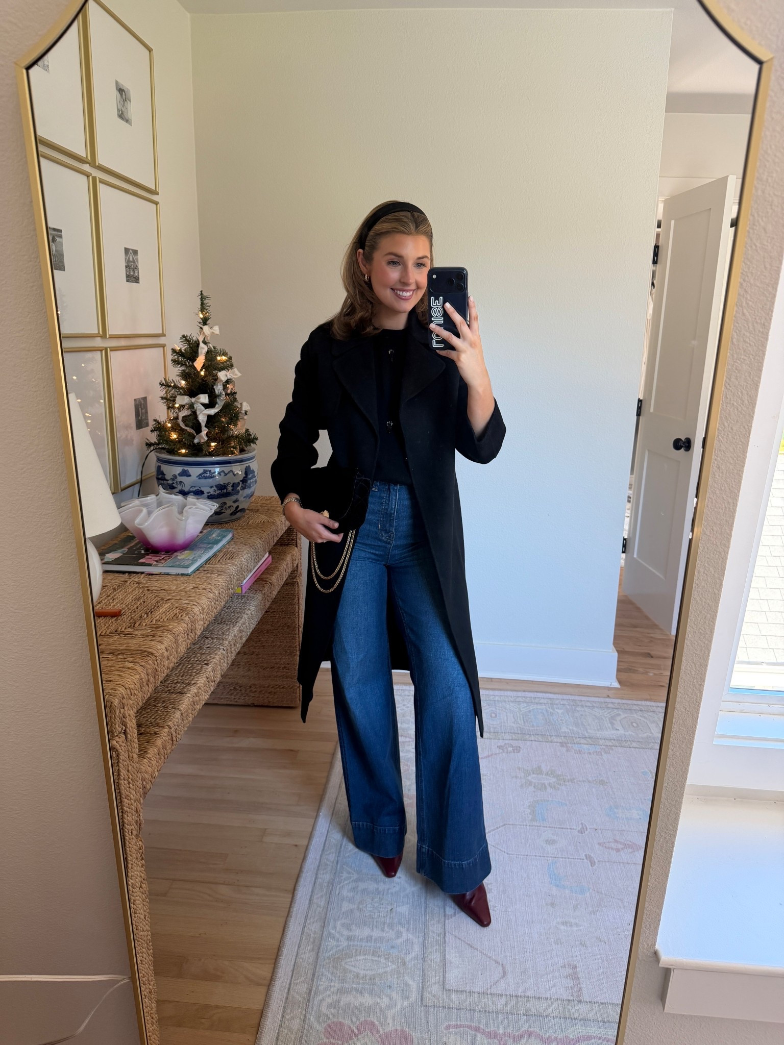 Dressy casual outfit idea! Wearing an XS in coat and sweater and 25 in jeans 