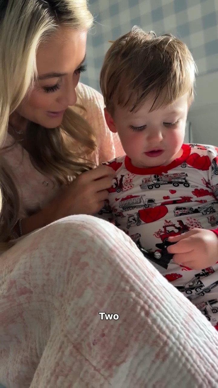 Cozy Pajamas
Pink Postpartum pjs 

#LTKootd #LTKmomlife