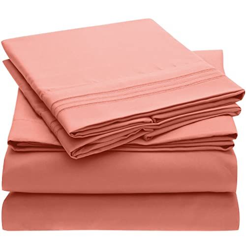 Mellanni Full Size Sheet Set - Hotel Luxury 1800 Bedding Sheets & Pillowcases - Extra Soft Cooling B | Amazon (US)