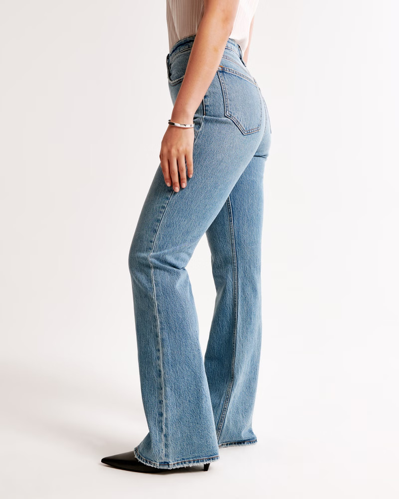 Curve Love High Rise Vintage Flare Jean | Abercrombie & Fitch (US)