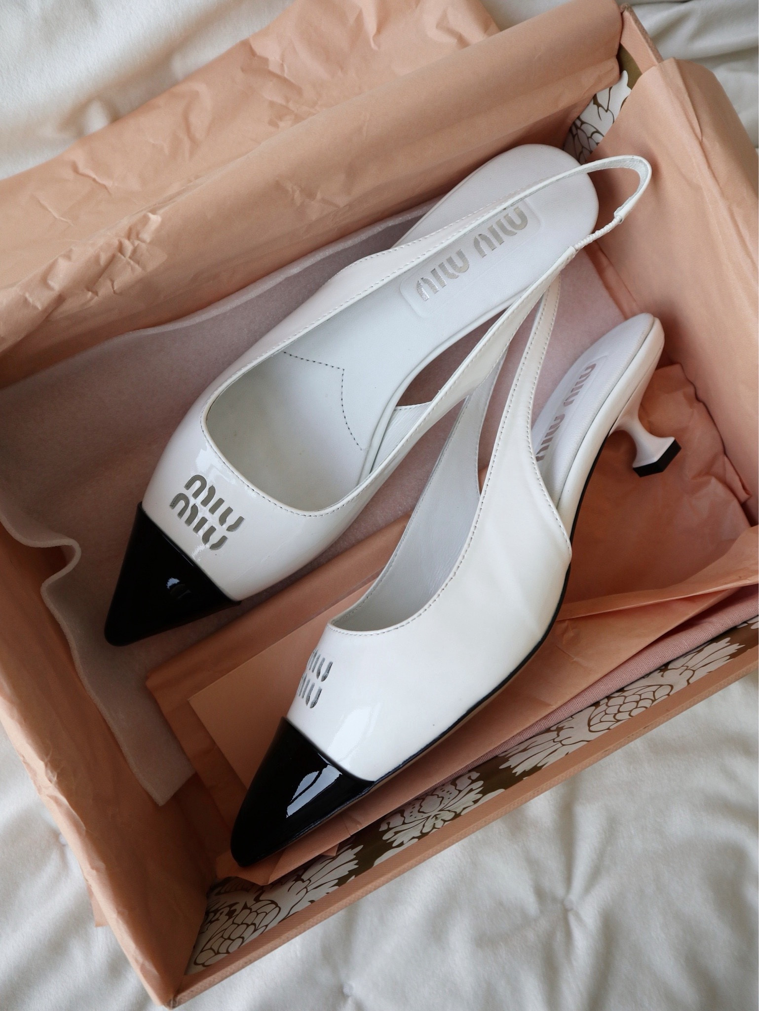 Miu Miu heels
True to sizee

#LTKfindsunder50 #LTKfindsunder100 #LTKsalealert