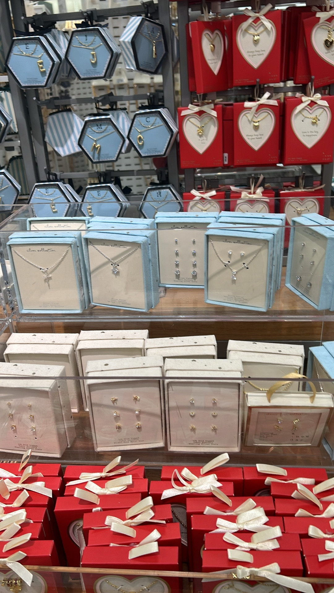 Jewelry and jewelry boxes are on sale 30% off! Jewelry gifts, stocking stuffers, jewelry storage, jewelry boxes, Target sale  

#LTKSaleAlert #LTKGiftGuide #LTKHoliday