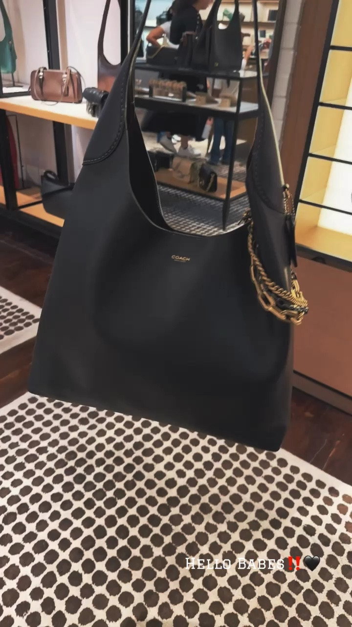 Coach Has Me In A Complete ChokeHold!!  Brooklyn 39

#LTKSeasonal #LTKItBag #LTKStyleTip