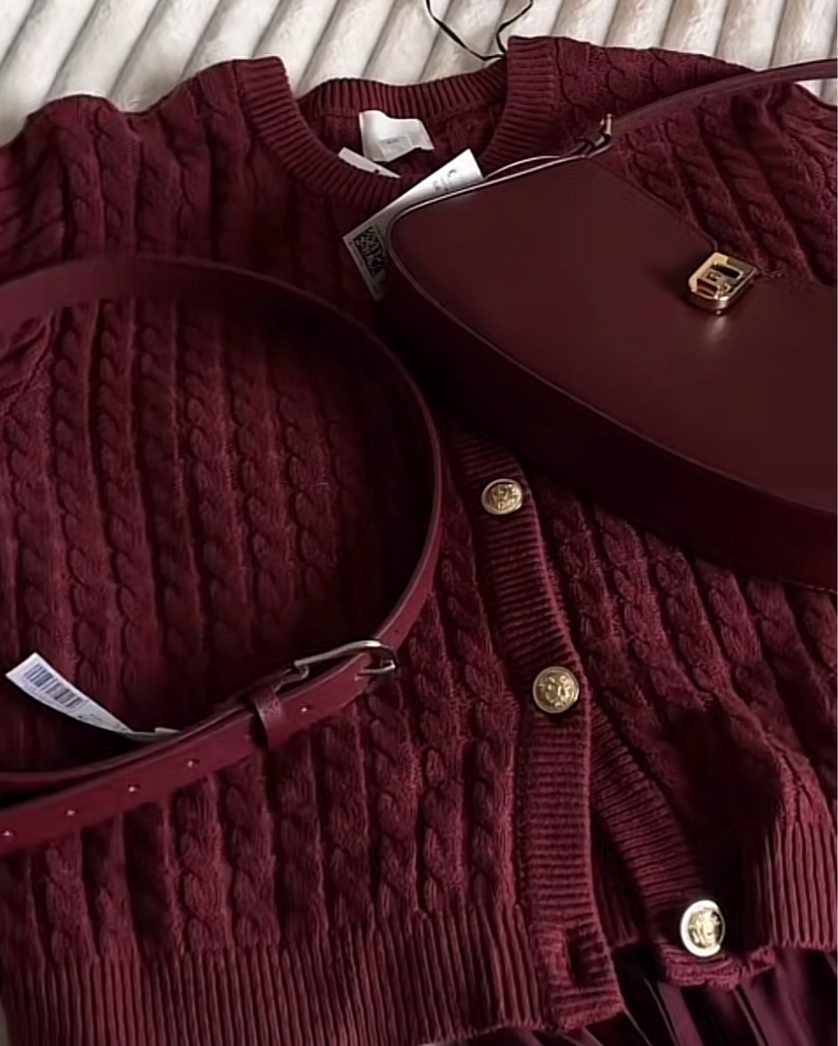 Hm autumn outfit in burgundy 

#LTKFindsUnder50 #LTKStyleTip #LTKSeasonal