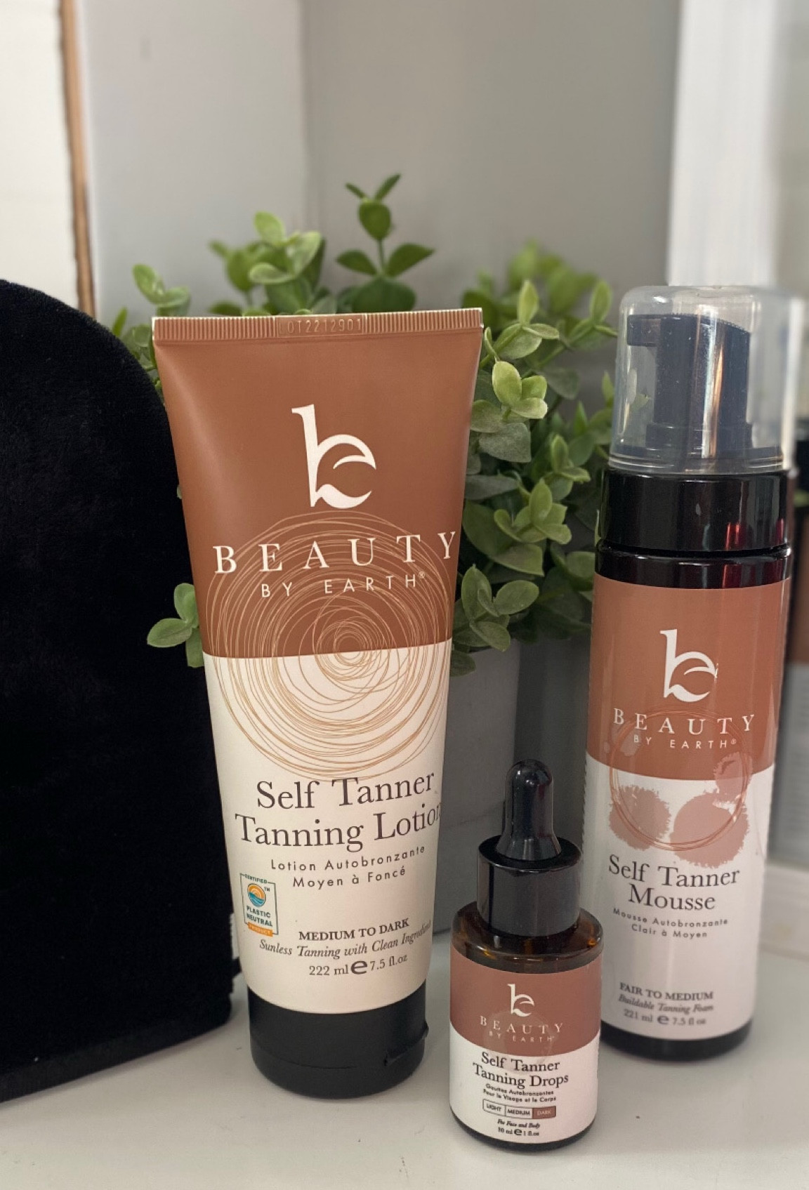 This is the BEST self tanner. Not only is it clean ingredients, it’s so easy to apply and doesn’t streak! Apply with the glove is key, so don’t skip out on that! Amazon spring deals. Summer 2025. Spring 2025. Self tanner. Spring break  

#LTKBeauty #LTKTravel #LTKSaleAlert