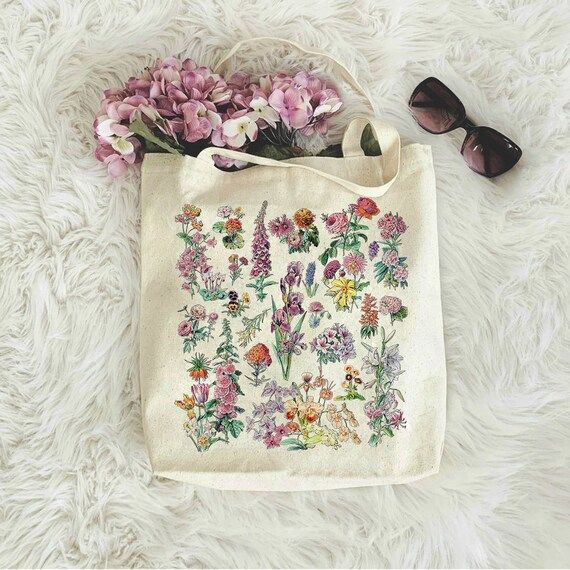 Vintage Flower Tote Bag, Wild Flower Retro Flower Tote Bag, Floral Botanical Tote Bag, Cottagecor... | Etsy (US)