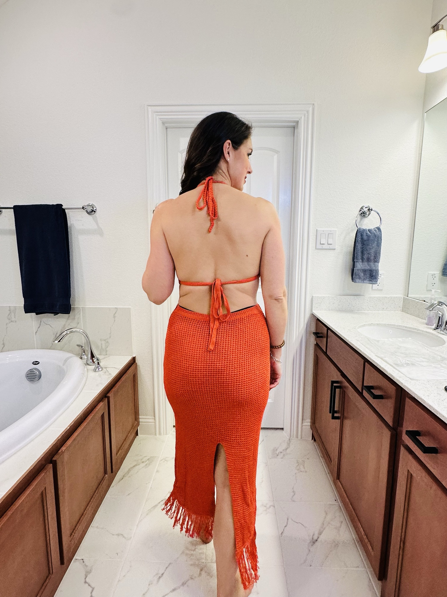 This is a beautiful vacation dress or beach cover.
5’10”
38D
Large
10–12

#LTKActive #LTKBeauty #LTKmomlife