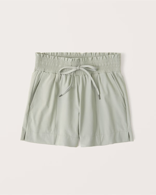 Traveler Shorts | Abercrombie & Fitch (US)