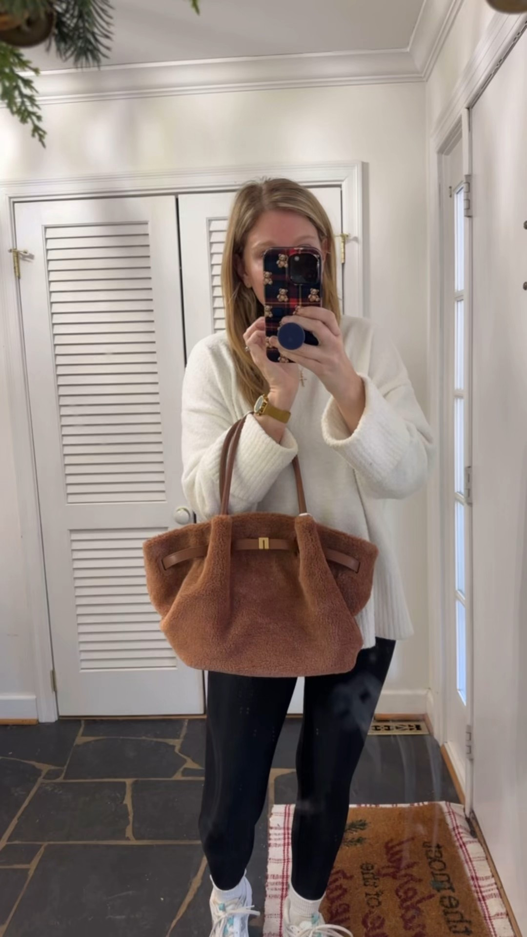 Love this new sherpa purse from JW Pei! The Sherpa is perfect for winter. 