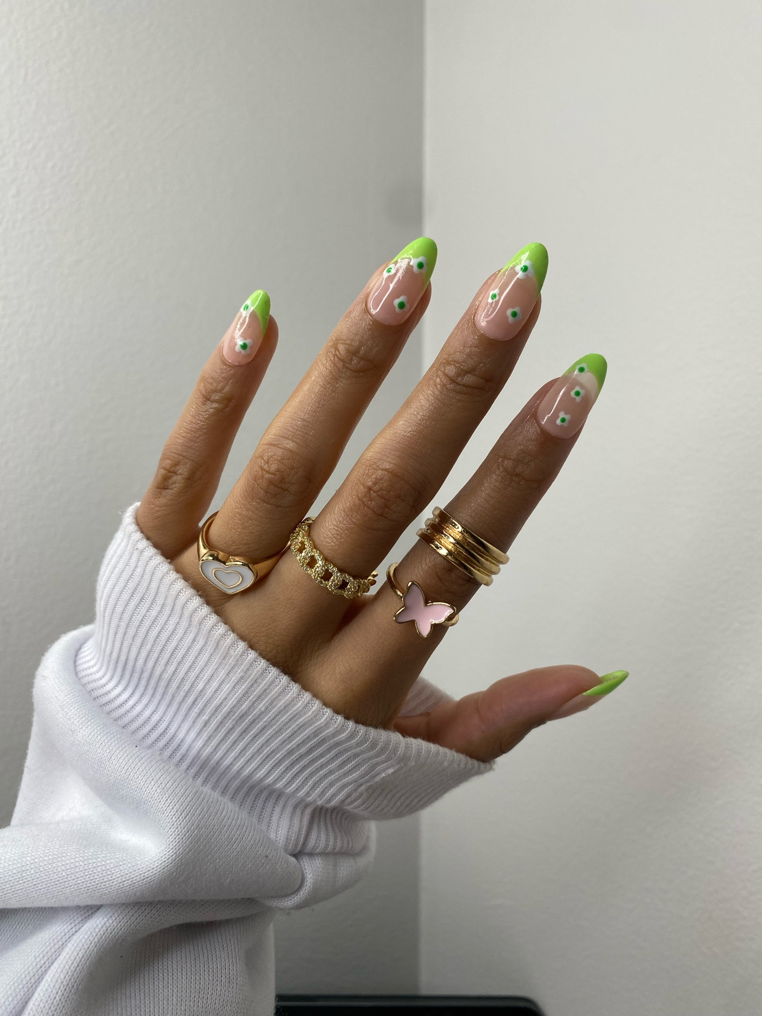 Light green floral gel-x nails 

#LTKunder50 #LTKSeasonal #LTKbeauty