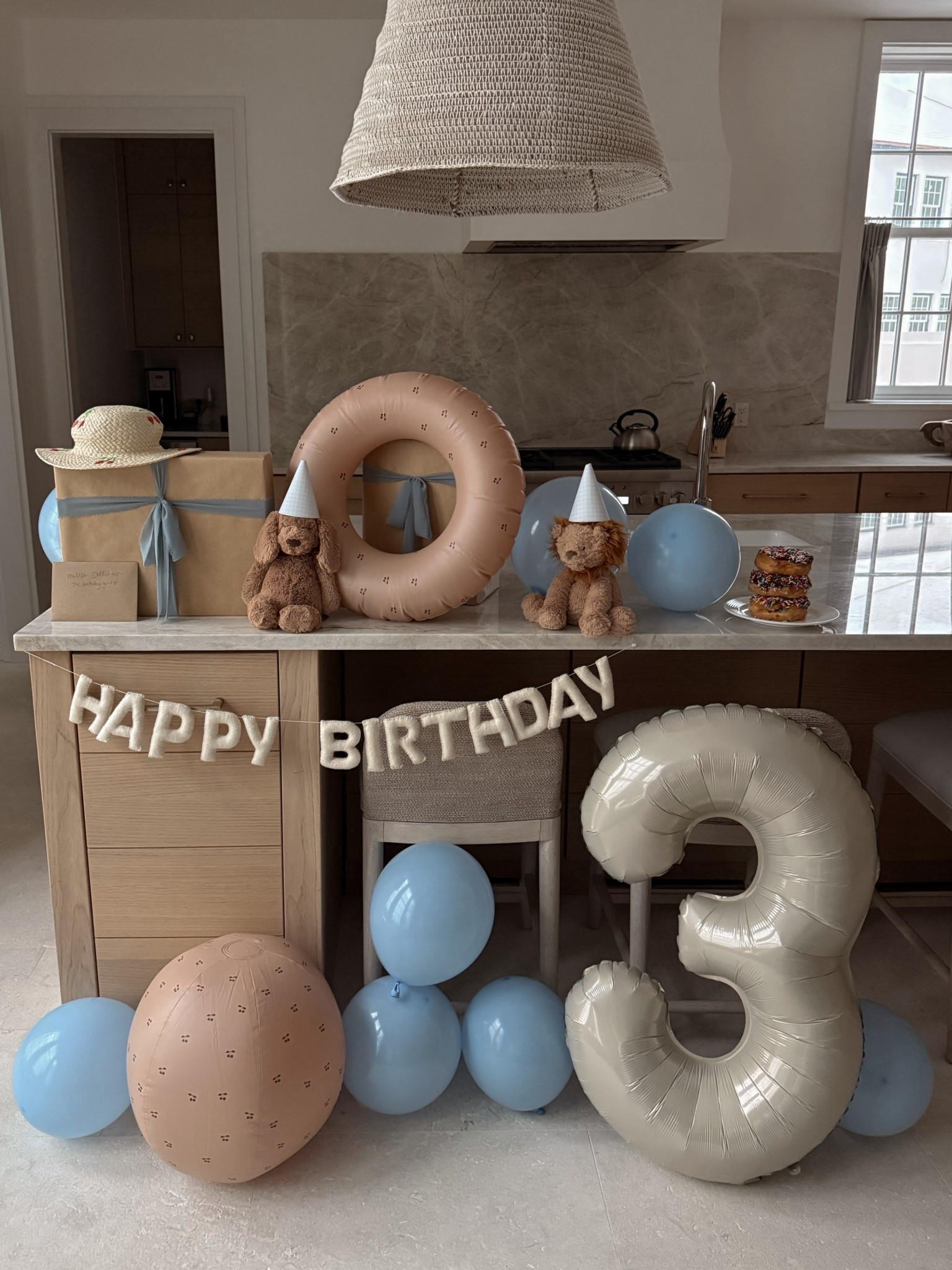 my toddler's 3rd birthday celebration! we didn't throw a party this year, but still wanted the morning to feel special 🤎