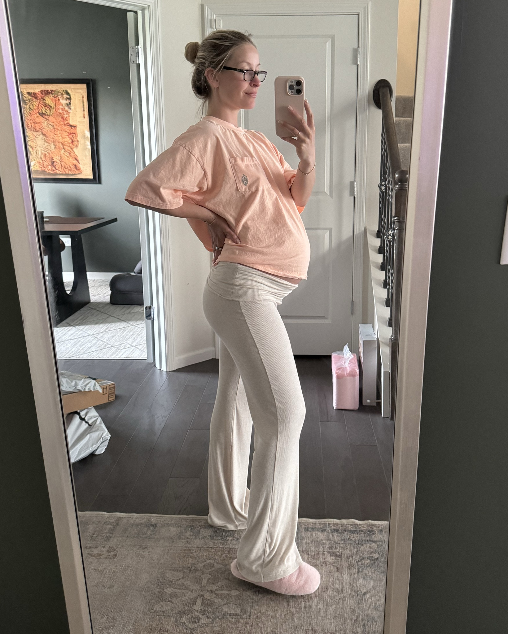 My favorite lounge pants this whole pregnancy! Will wear them nonstop after baby comes too 

#LTKStyleTip #LTKBump