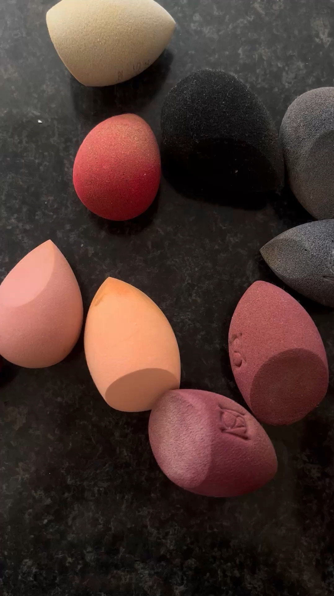 Higienização das Esponjas de Maquiagem

#LTKbrasil #LTKpromo #LTKbeleza