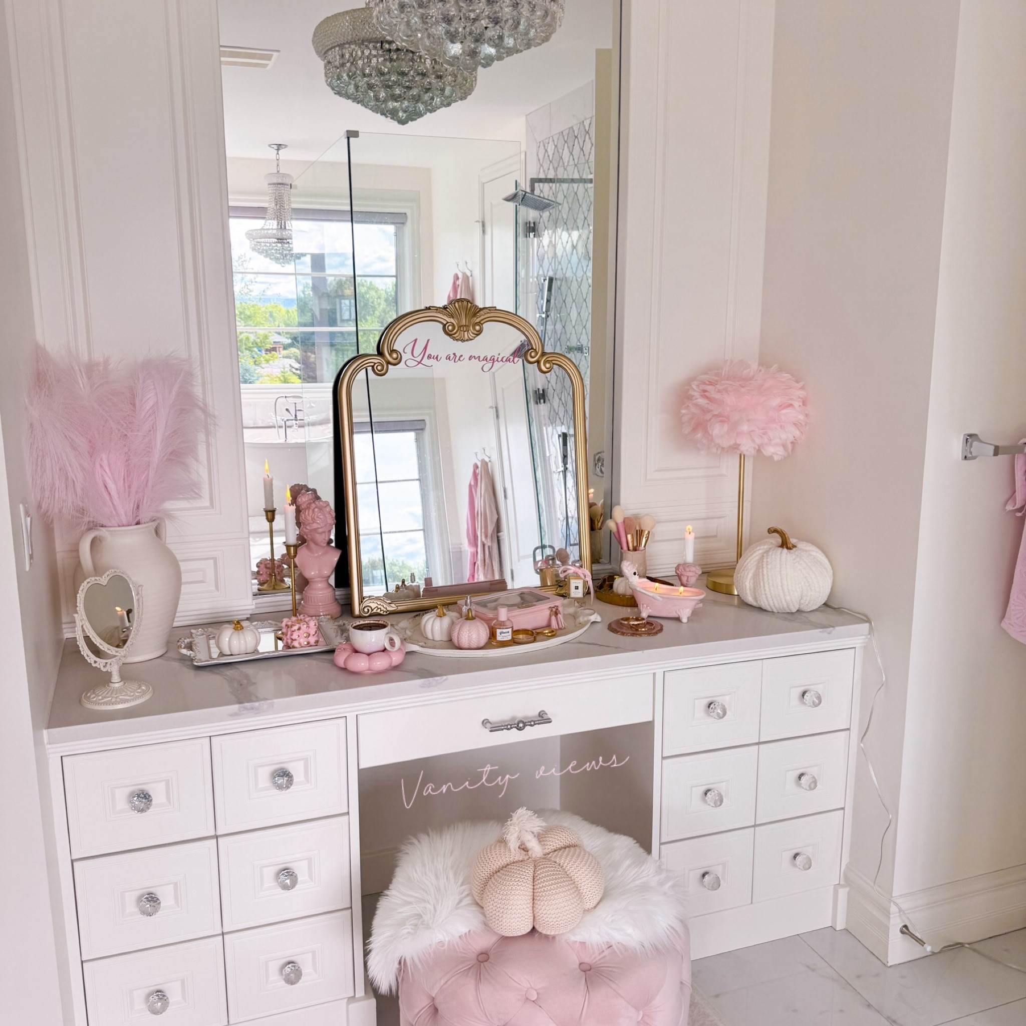 Vanity goals 🎀🍂🪞

#LTKcanada #LTKautumn #FashionMonth