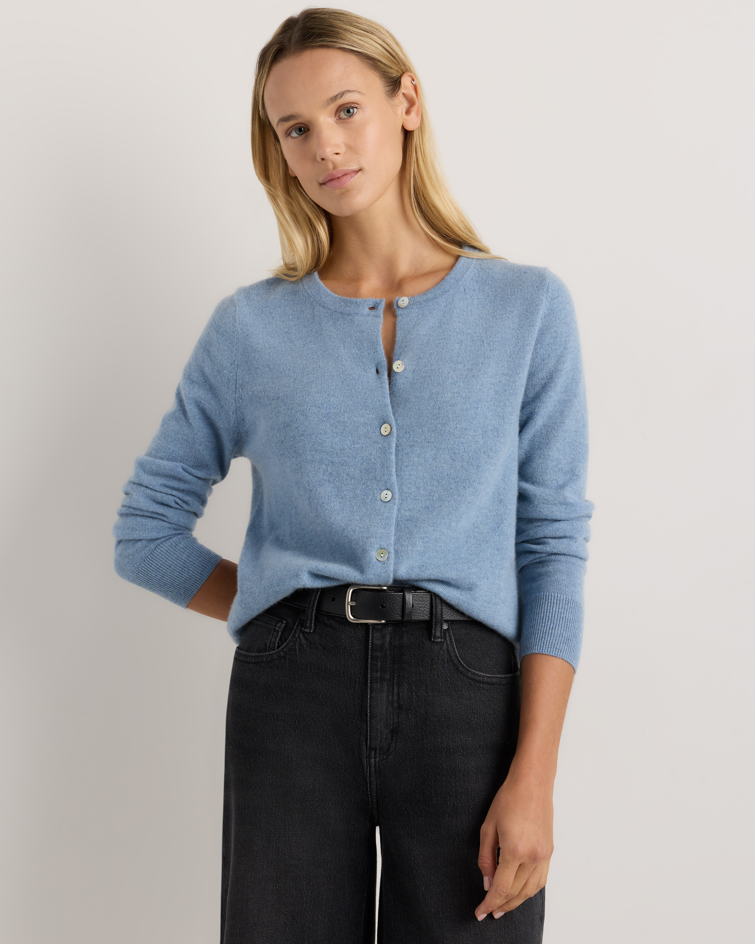 Quince | Women's Mongolian Cashmere Cardigan Sweater in True Navy, Size Medium | Quince